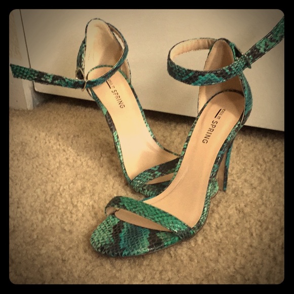 green snake heels